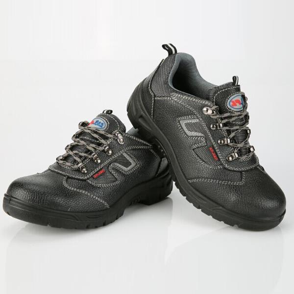 Low-top safety shoes AJA-1338