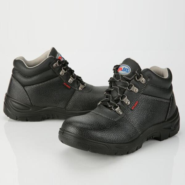 Low-top safety shoes AJA-1367